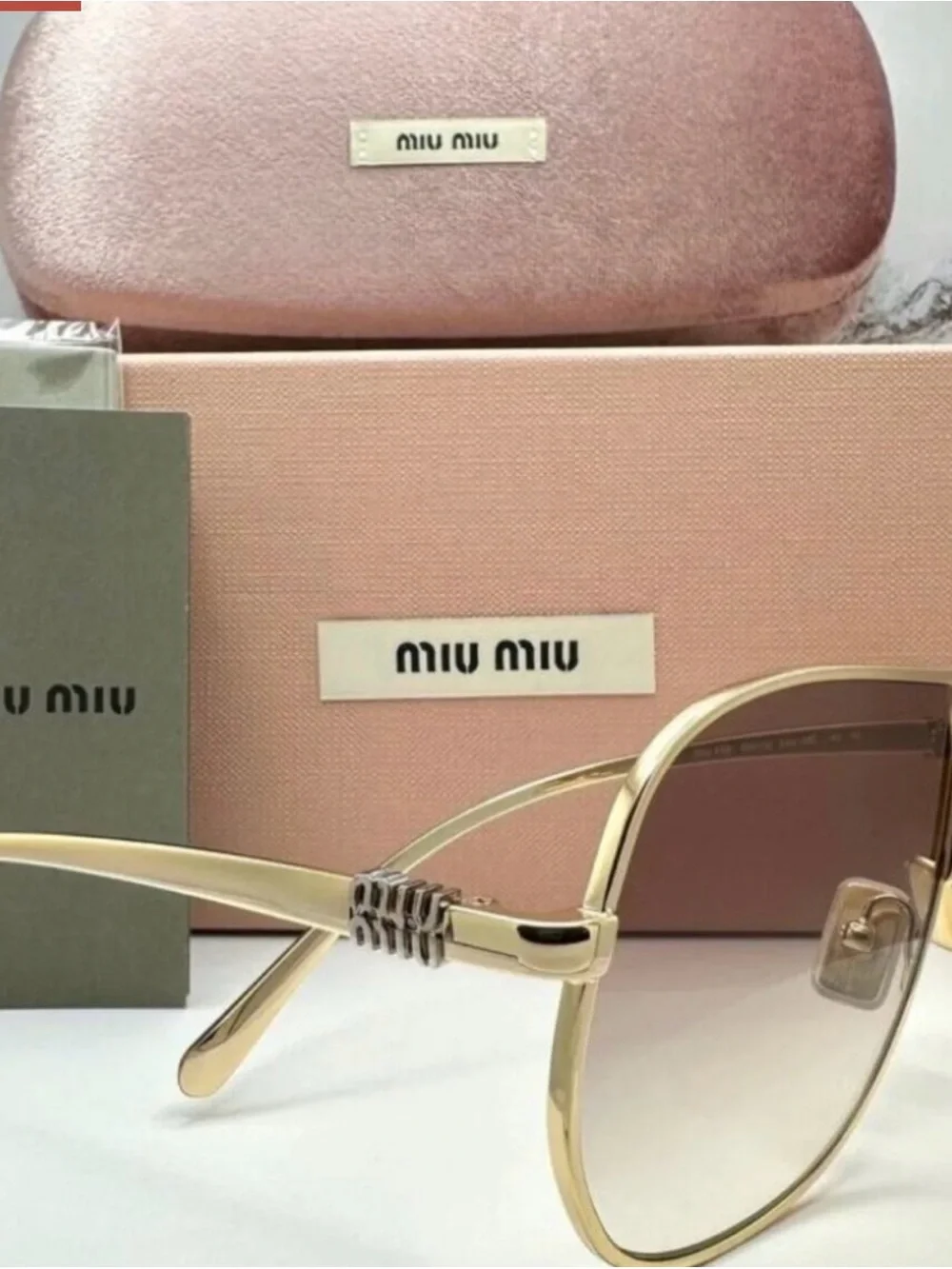 🕶️ Miu Miu Gold Aviator Sunglasses with Pink Gradient Lenses ✨ - Picture 3 of 6